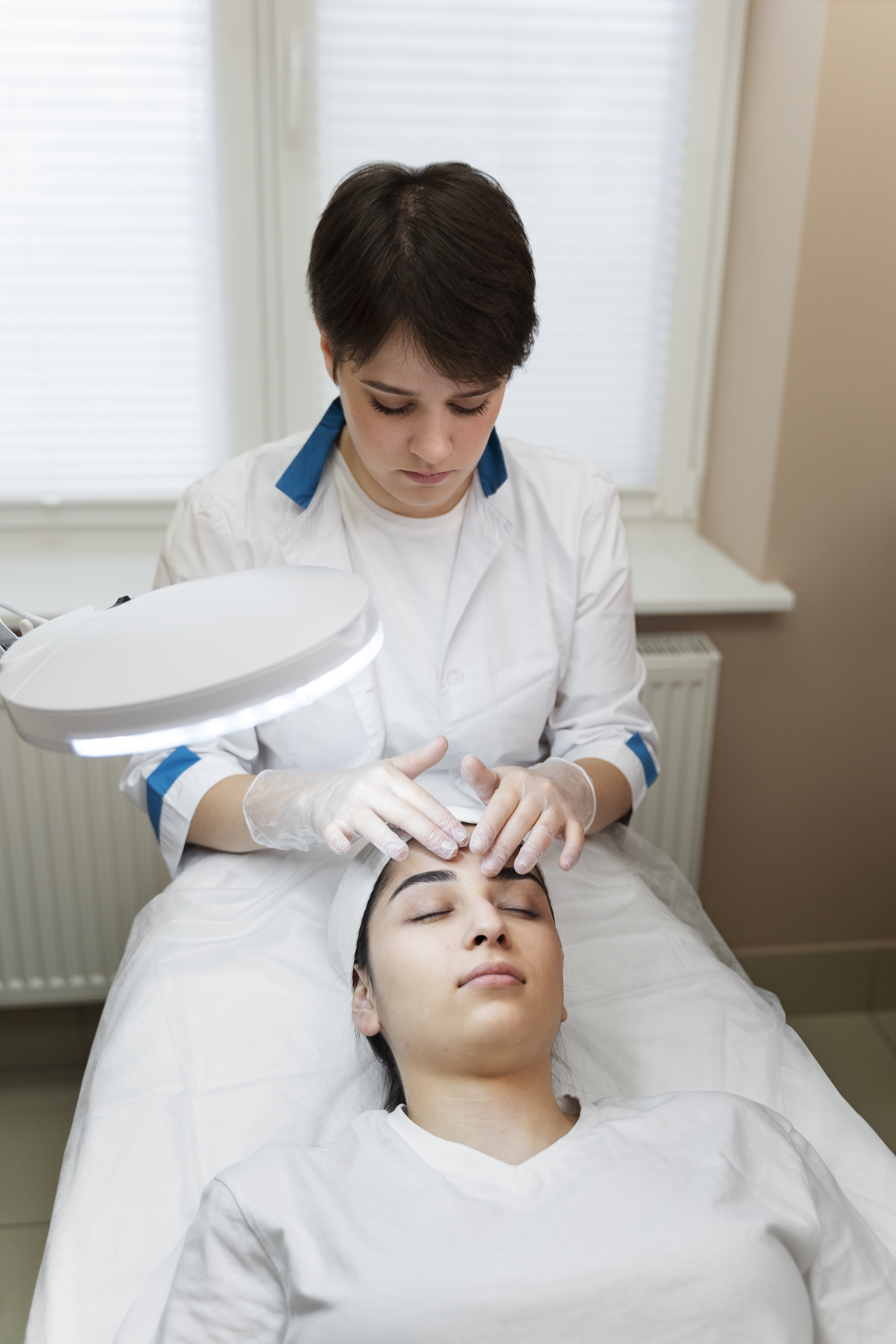 Is Carbon Laser Facial for Glowing Skin Worth It? Dermatologists Explain the Real Results