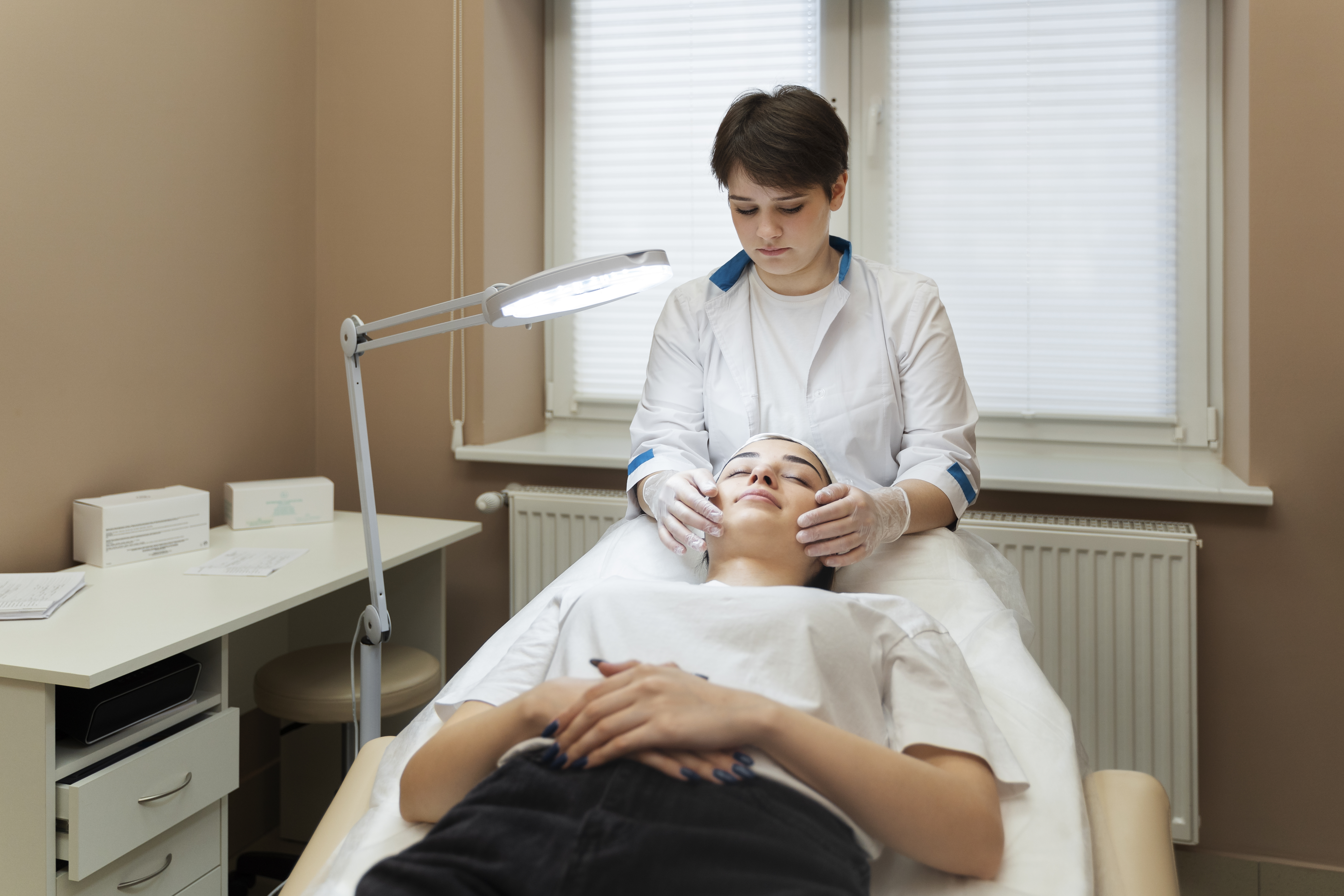 How Many Sessions of Facial Treatment for Skin Pigmentation Do You Really Need? (Expert Guide)