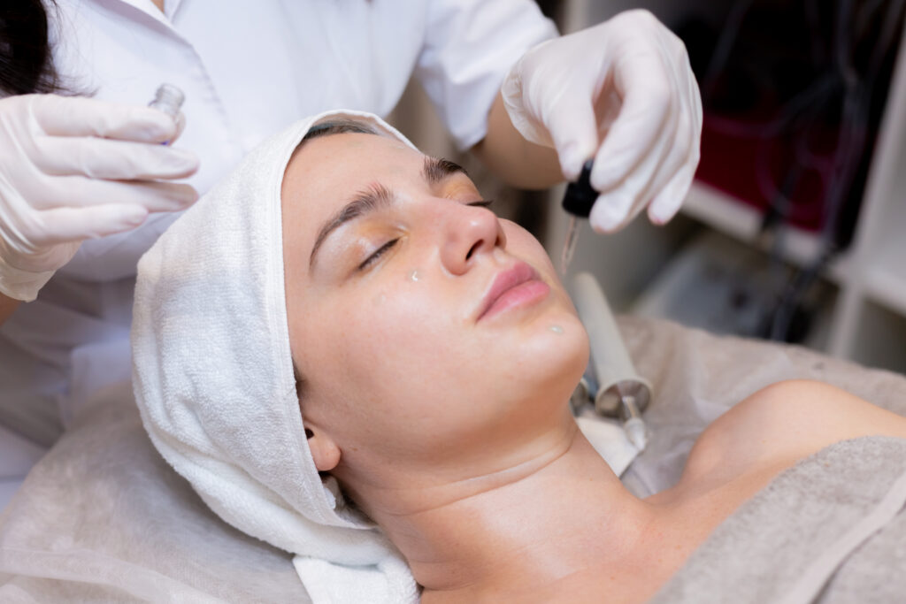 hydrafacial for oily skin and open pores