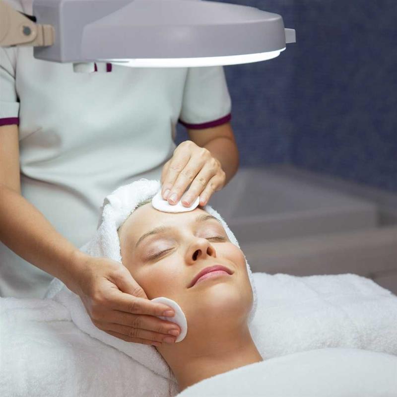 Bridal facial treatment