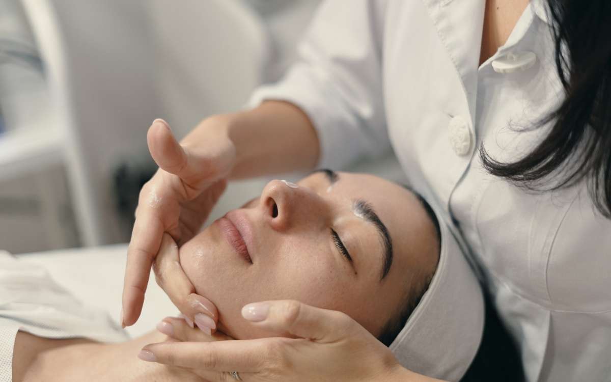 Best Skin Rejuvenation Treatments for Dull Skin
