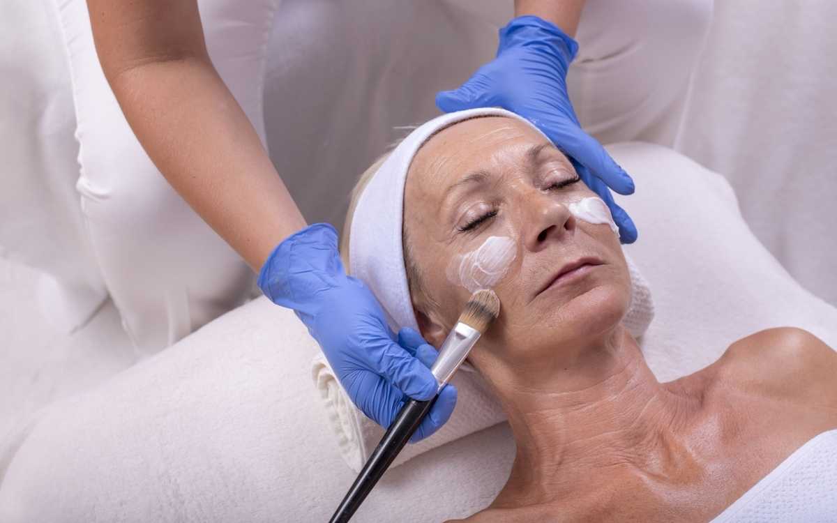 Anti-Aging Treatments That Actually Work: Proven Solutions for Younger-Looking Skin